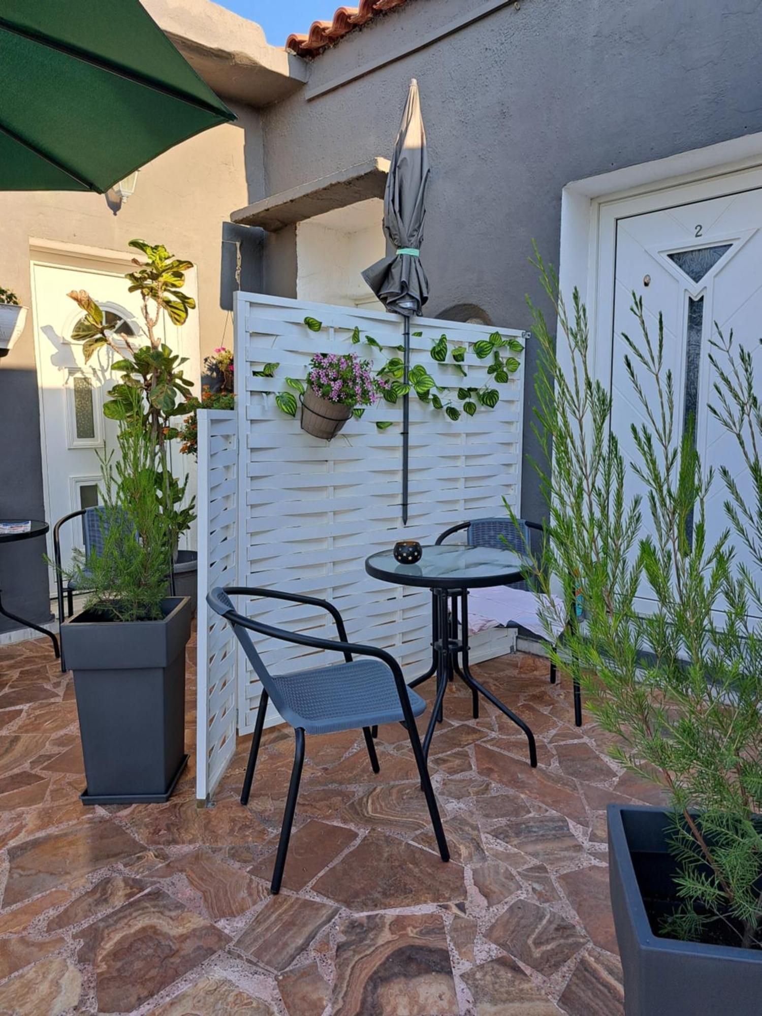 Garden Rooms Pirgos Psilonerou ภายนอก รูปภาพ