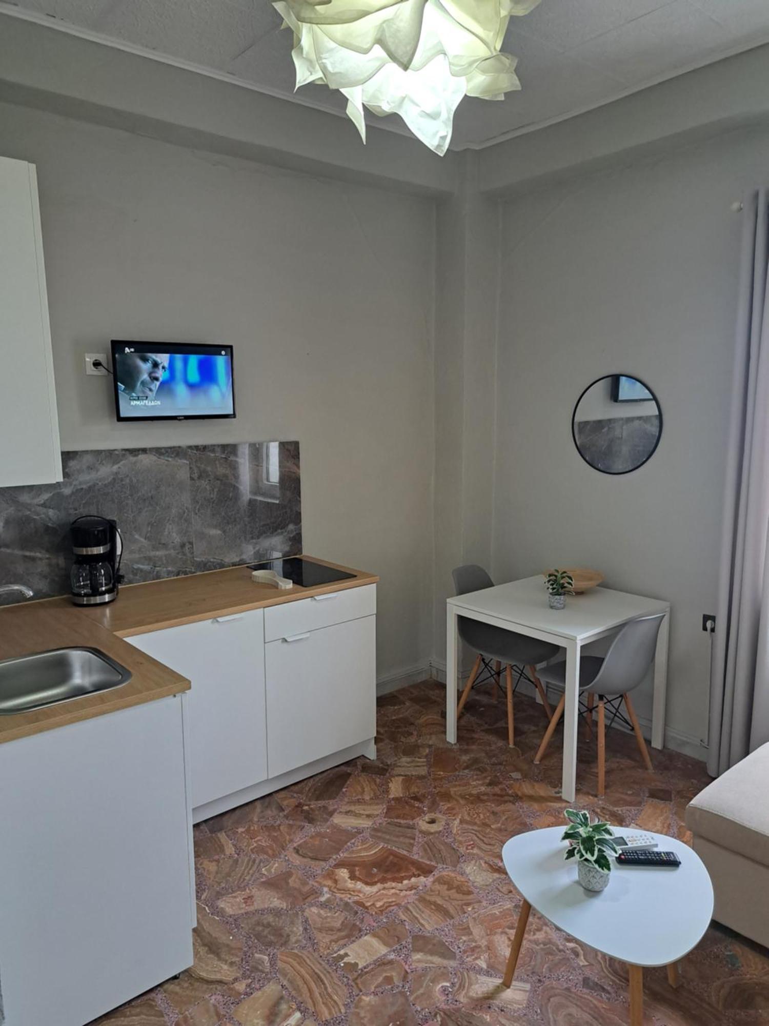 Garden Rooms Pirgos Psilonerou ภายนอก รูปภาพ
